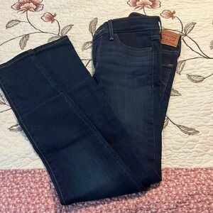 Levi’s 311 Shappong Skinny Jeans